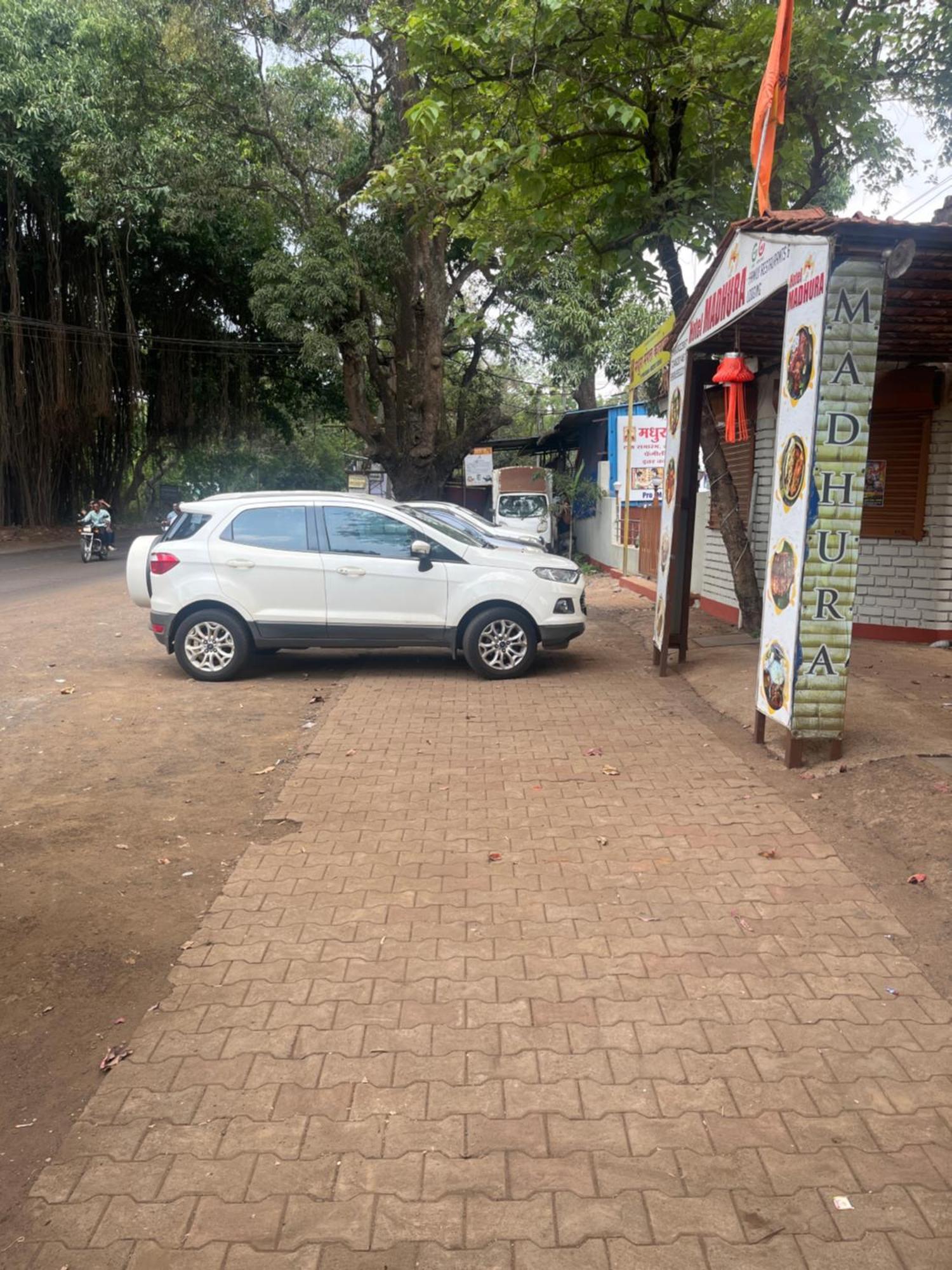 Hotel Madhura Belgaum Extérieur photo